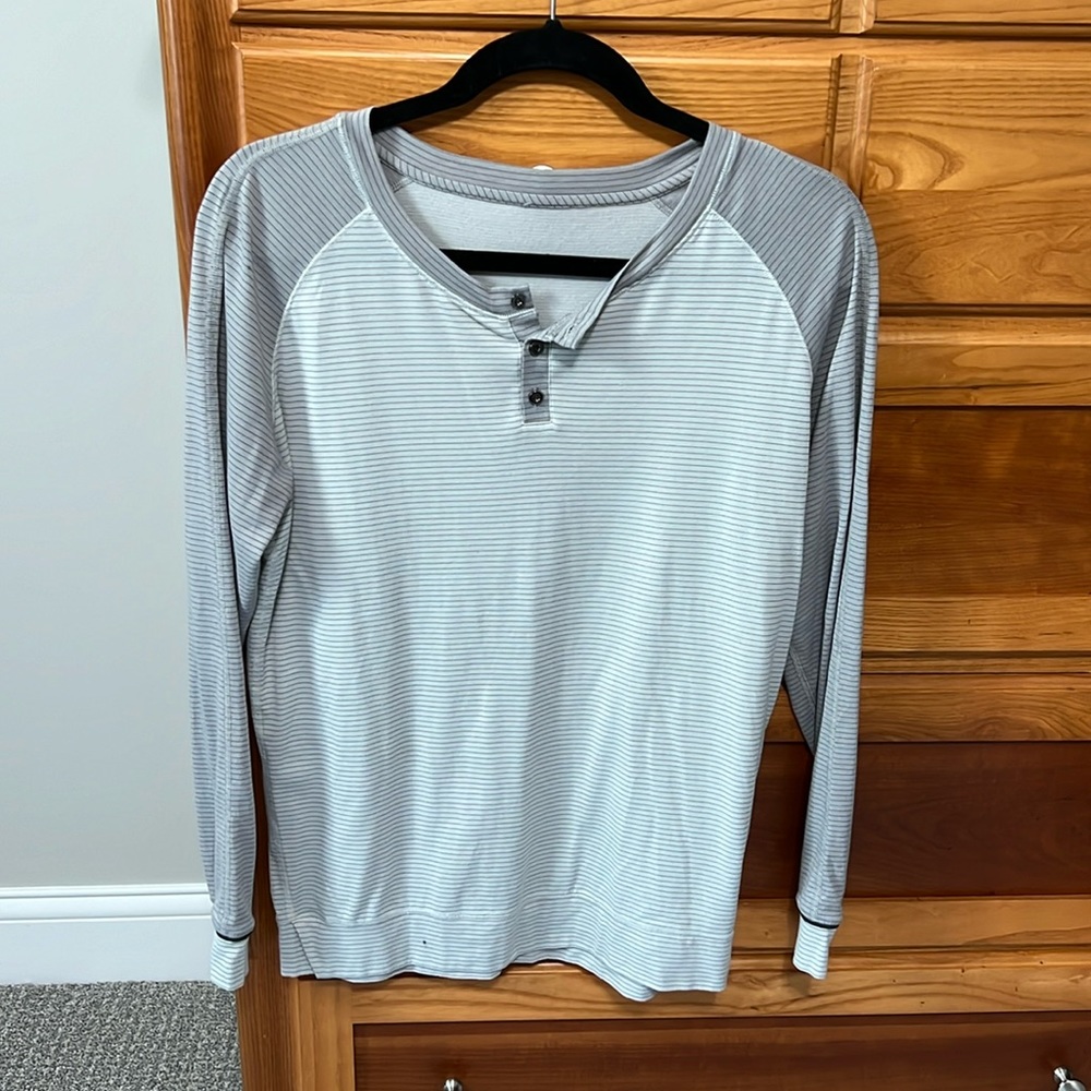 Lululemon Runamuck Long Sleeve Grey 6